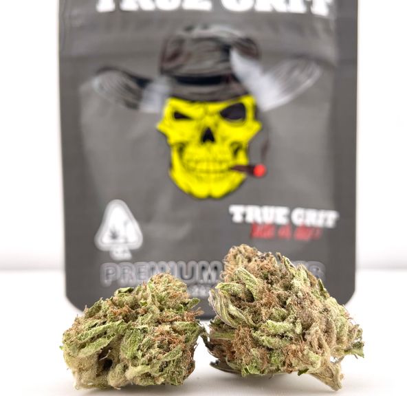 1/8 Blackberry Kush (30.2%/Indica) - True Grit