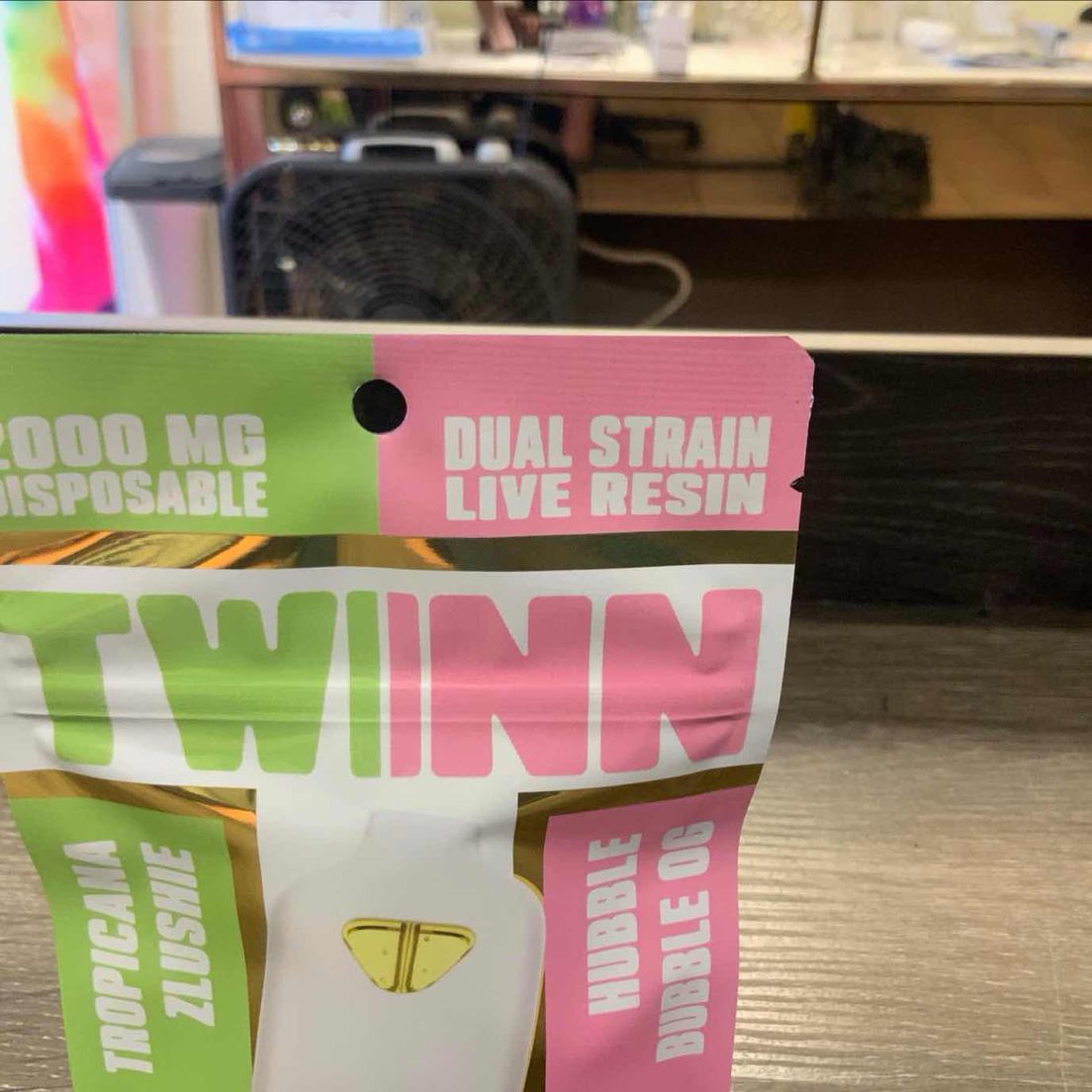 TWINN Tropicana Zlushie/ Hubble Bubble OG Disposable 2g