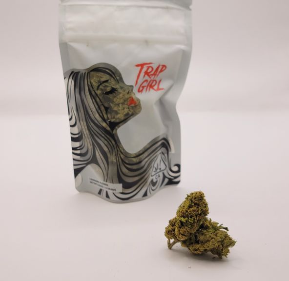 *Deal! $65 1/2 oz. Stardust OG (30.2%/Indica) - Trap Girl