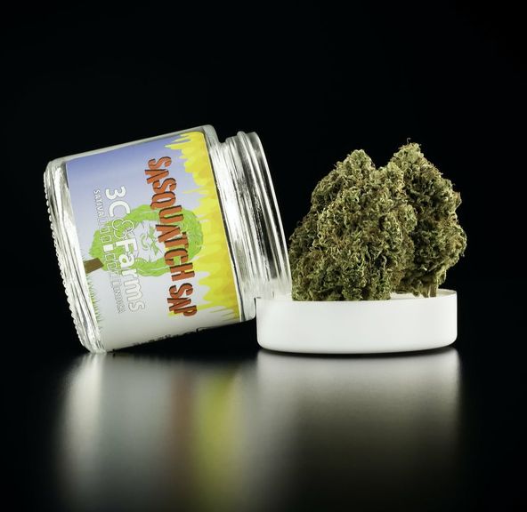 B. 3C Farms 3.5g Flower - Quality 9.5/10 - Sasquatch Sap