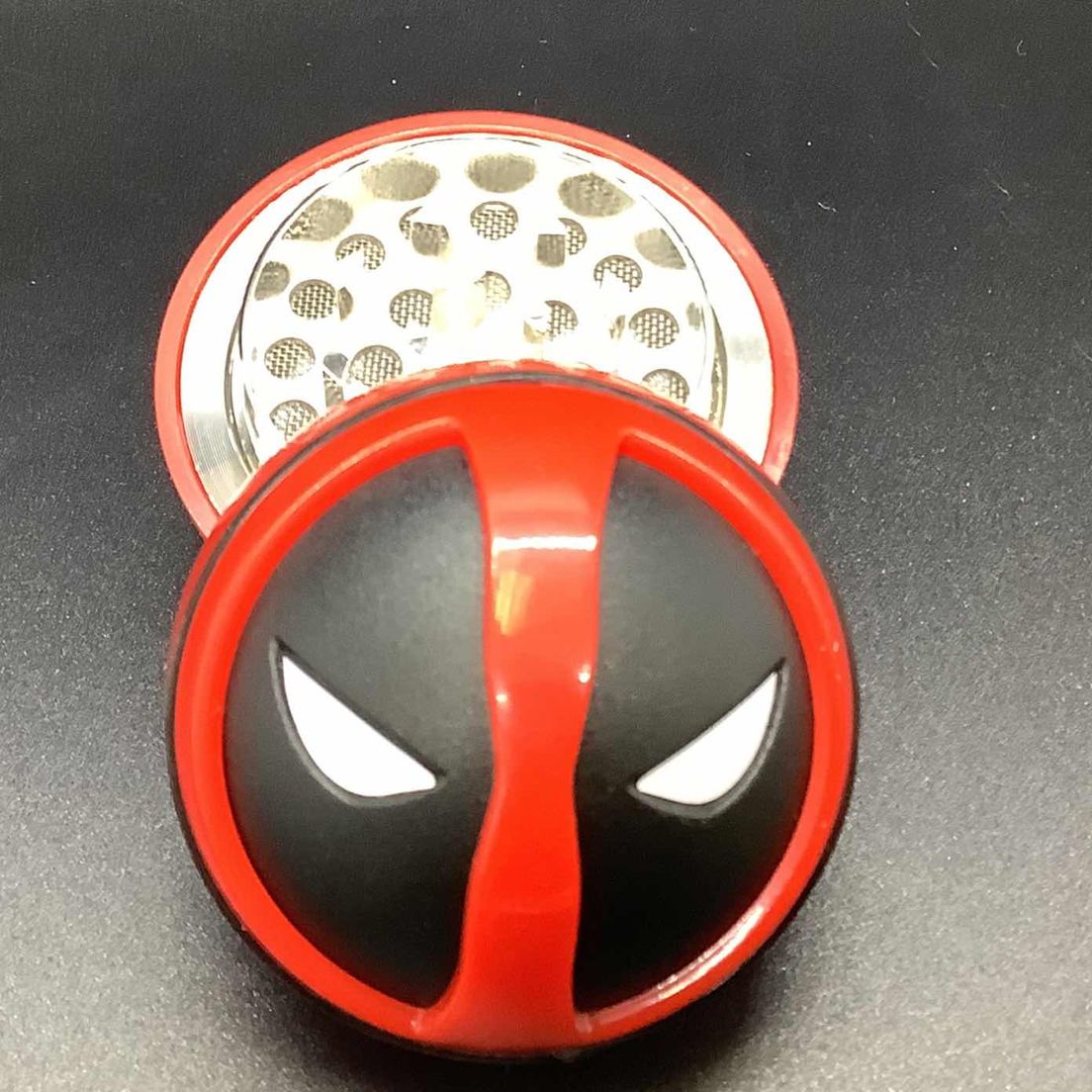 Grinder 55MM Red Mask Deadpool
