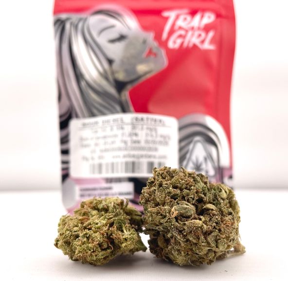 1/8 Sour Diesel (29.15%/Sativa) - Trap Girl