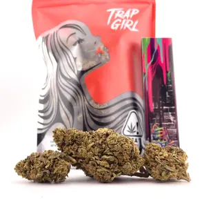 Deal! $79 1 oz. Super Silver Haze (26.09%/Sativa) - Trap Girl + Rolling Papers