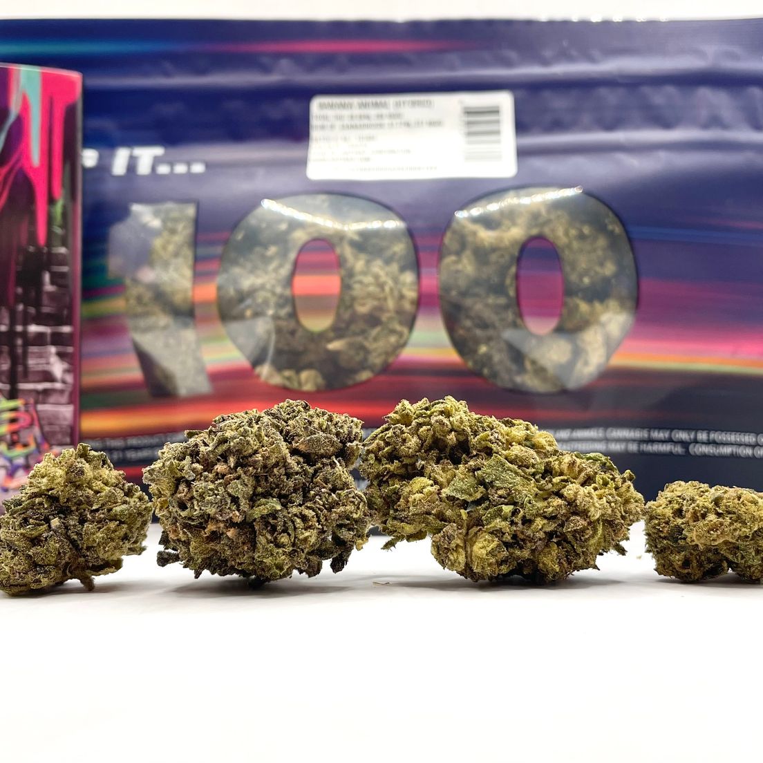 PRE-ORDER ONLY *Deal! $79 1 oz. Banana Animal (28.89%/Hybrid) - Keep it 100 + Rolling Papers