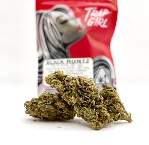 PRE-ORDER ONLY *BLOWOUT DEAL! $25 1/8 Black Runtz (28.61%/Hybrid - Indica Dominant) - Trap Girl