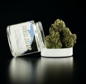 B. 3C Farms 3.5g Flower - Quality 9.5/10 - High Jump (~22%)