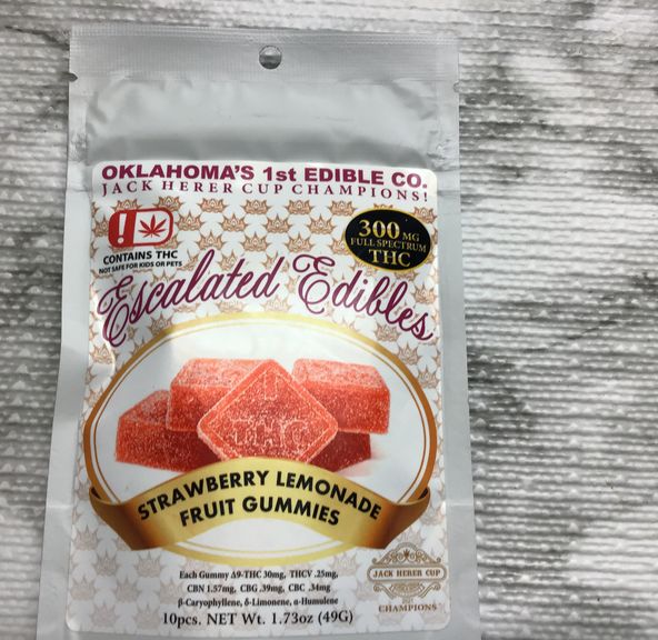 Escalated edibles Strawberry Lemonade 300 mg gummies