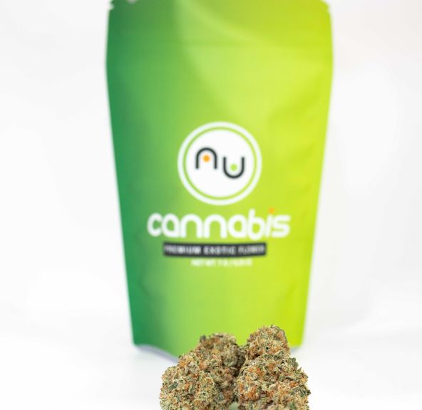 NuCannabis - Candy Apples 3.5G - PREMIUM INDOOR FLOWER