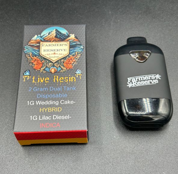 Farmers Reserve 2g Split Live Resin Disposable - Wedding Cake/ Lilac Diesel