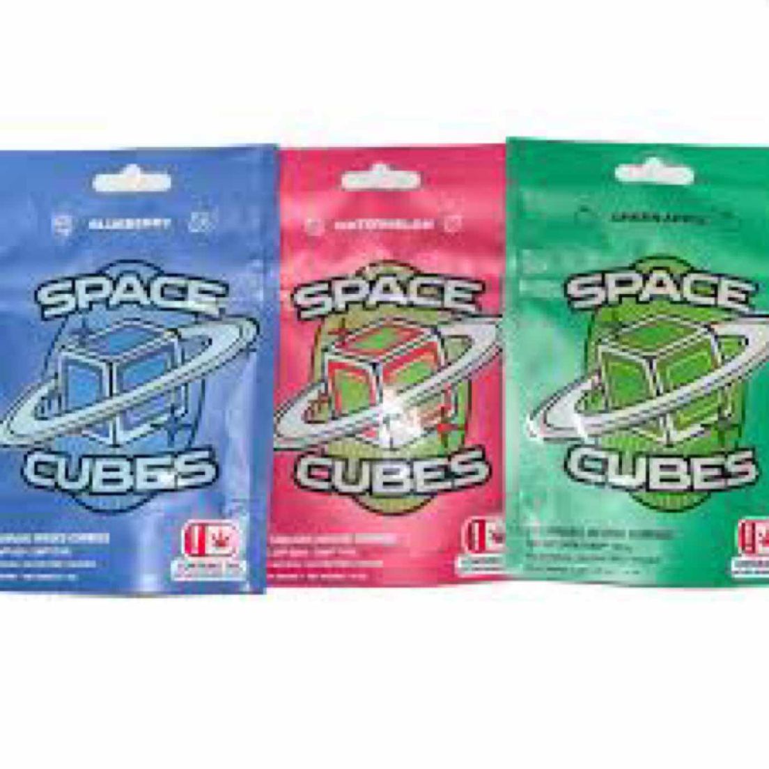 Space Cubes - Gummies - 1000mg THC - Blueberry