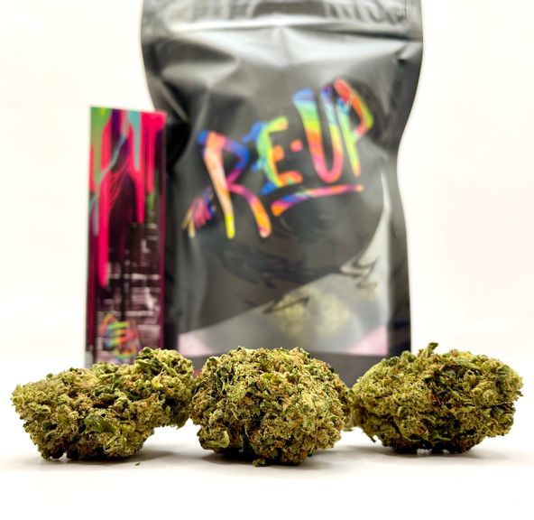 PRE-ORDER ONLY *Deal! $69 1 oz. Cereal Milk (27%/Hybrid) - The Re-Up + Rolling Papers