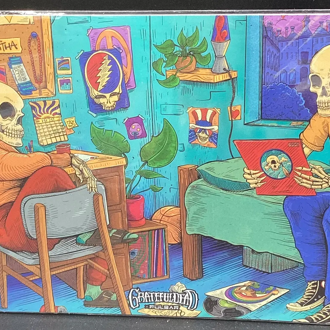 AFG Distribution- Deadhead Dorm- Grateful Dead- Pulsar- Metal Rolling Tray- Magnetic Lid- 11 x 7