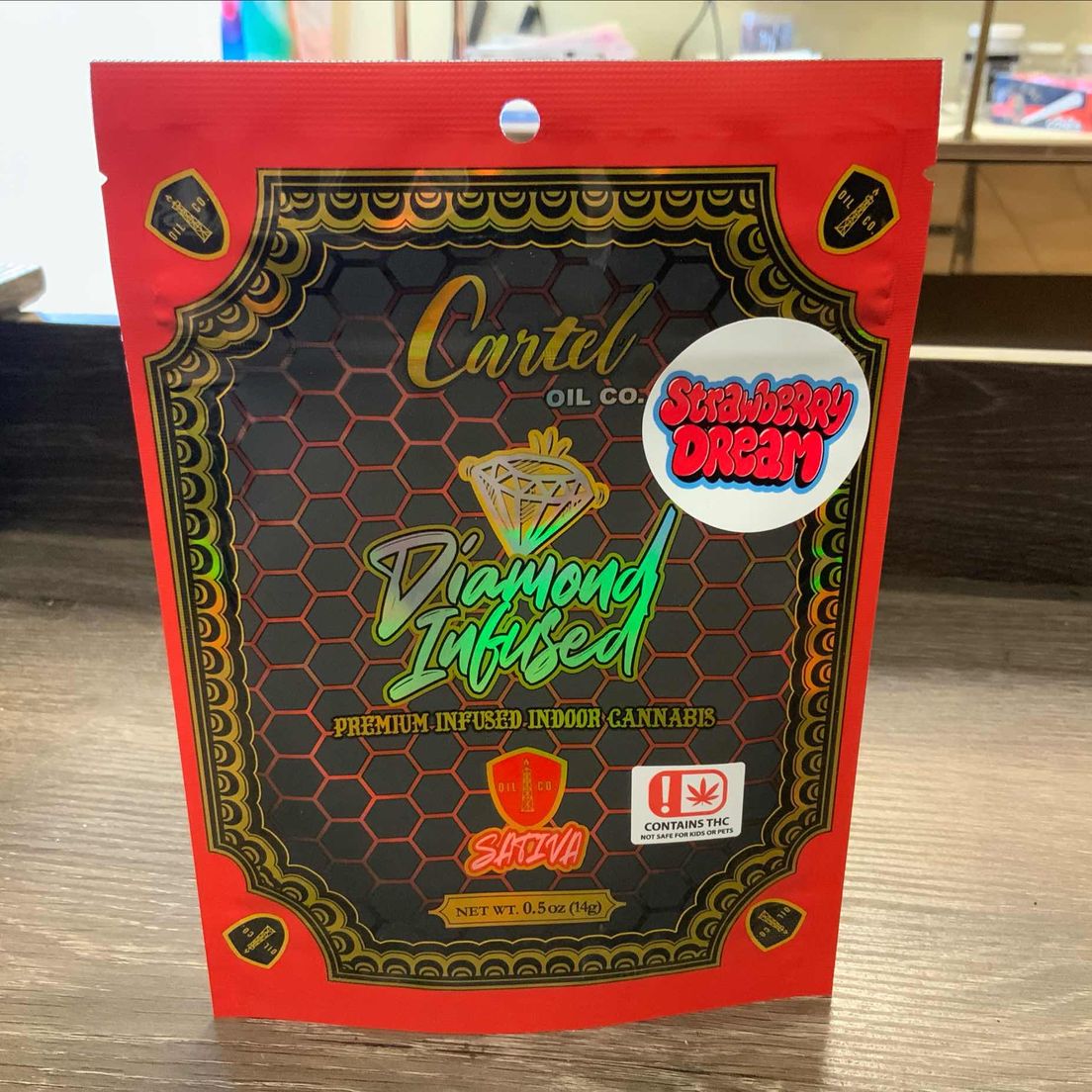 Strawberry Dream Cartel Oil Diamond Infused Shake 14g