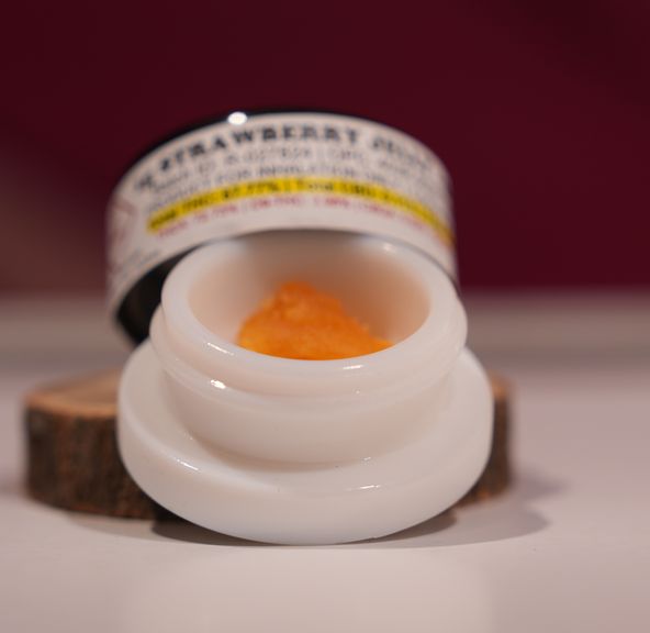 Denver Dab Co. Sugar Wax - Strawberry Jelly 1G