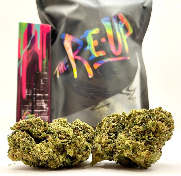 *Deal! $79 1 oz. Runtz (22.5%/Hybrid) - The Re-Up + Rolling Papers