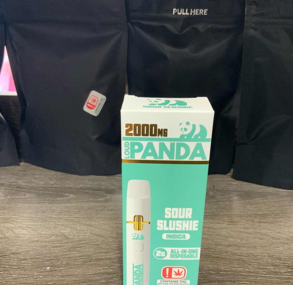 Sour Slushie Loud Panda Disposable 2g