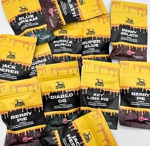 Alaskan Thunder Fuck (1.1g) Full Spectrum Diamond Cartridge - Honey Badger