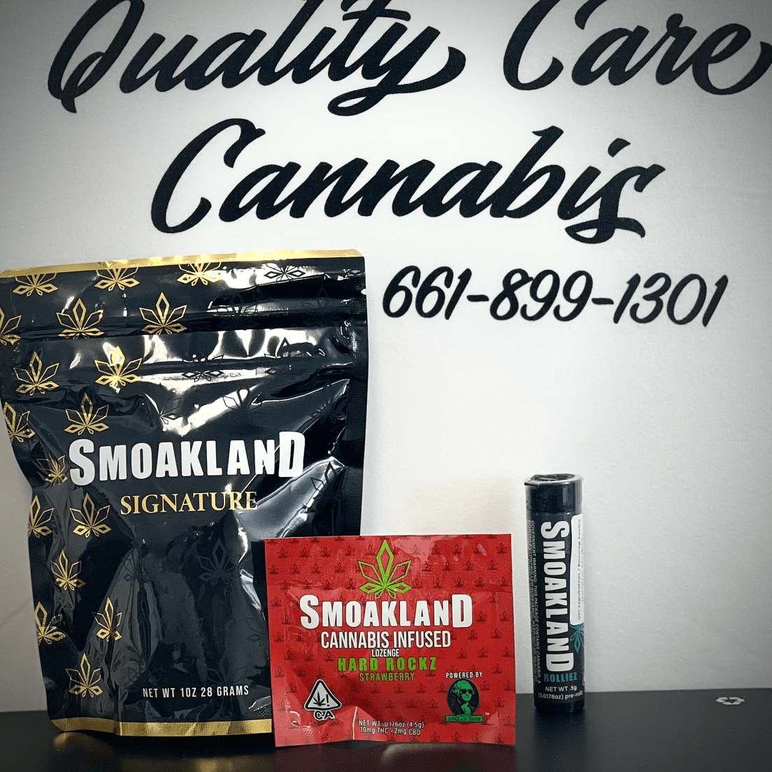 Smoakland Black - Blue Dream - 28 Grams - Bundle Deal ( 1 Hard Candy , .5g Preroll) THC: 32.15%