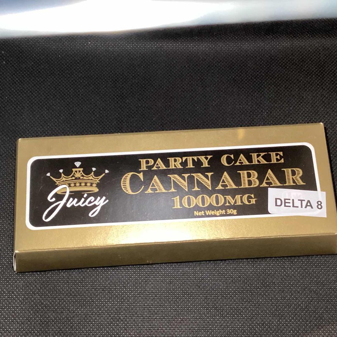Party Cake Daytime Chocolate Bar - Delta 8 1000 mg