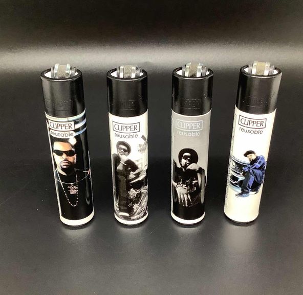 Clipper Lighter Ice Cube 2022