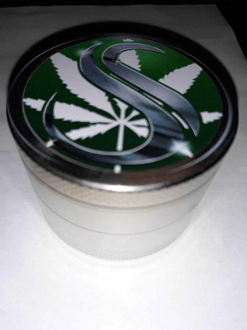 Silverstreak Solutions Grinder