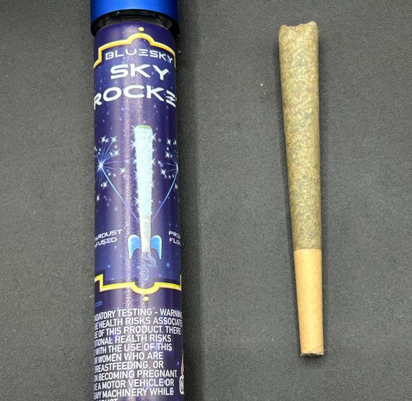 Cap Junky Flower x Ben and Gary's Stardust - Bluesky Skyrocket Infused Joint 1.25g - Flower by Blue Sky