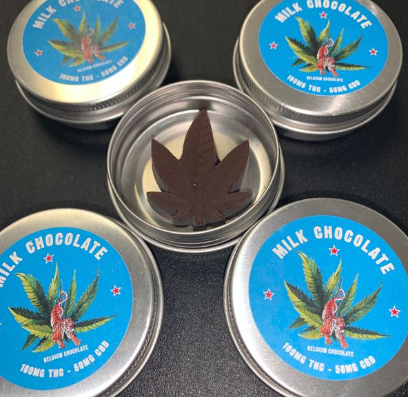 Cannakiss 100mg Leaf - Milk Chocolate