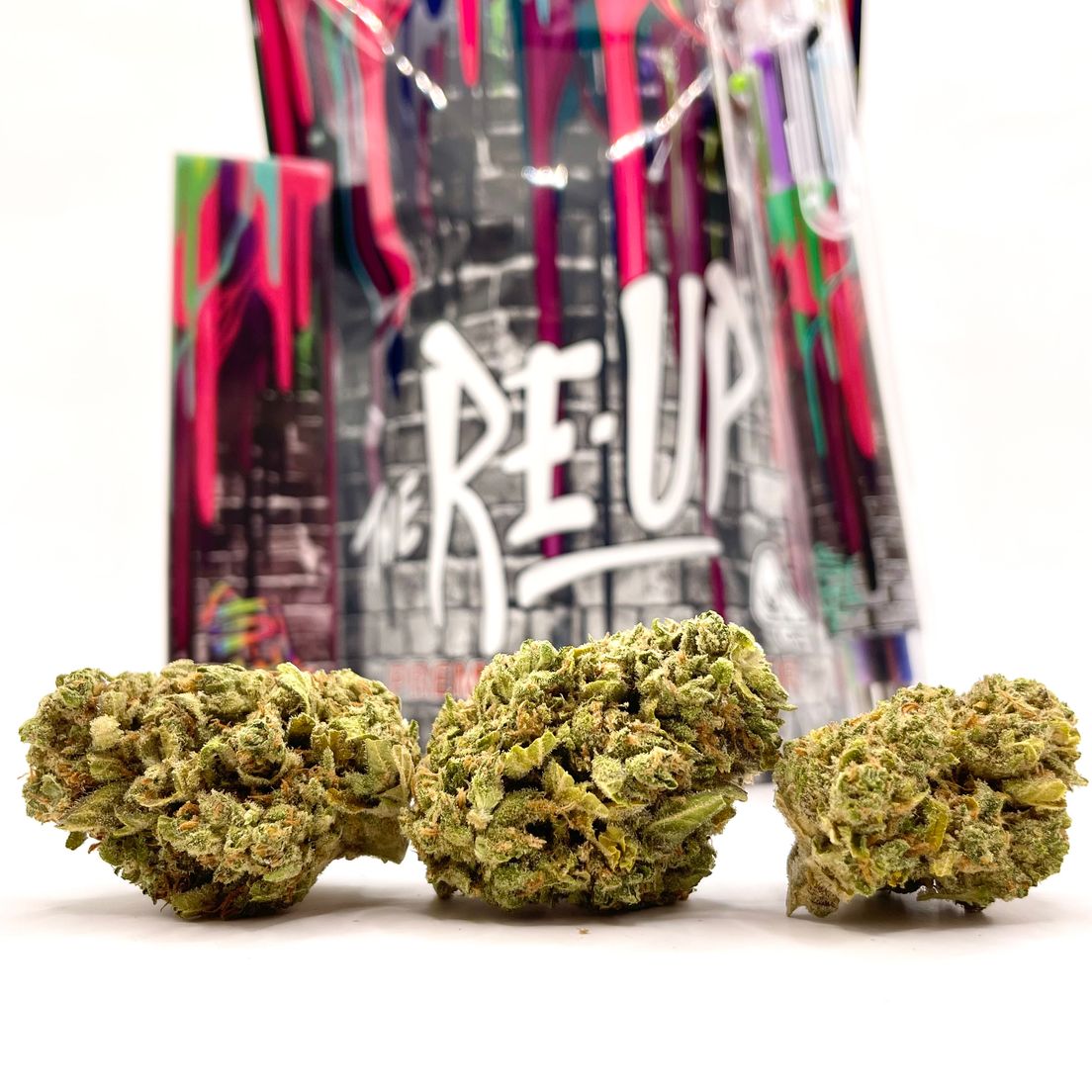 *Deal! $89 1 oz. Berry Pie (26%/Sativa) - The Re-Up + Multicolor Writing Pen + Rolling Papers