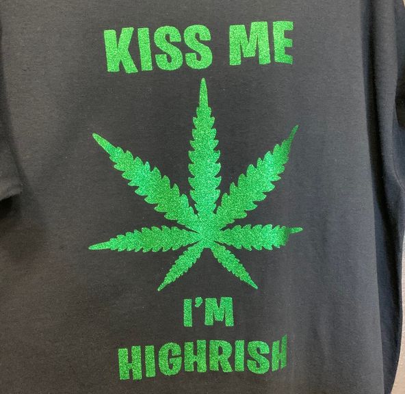 "Kiss me I'm Highrish" T-shirt