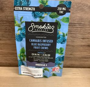 Blue Raspberry Fruit Chew 250MG - Smokiez - Indica