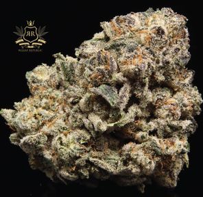 Apples & Bananas - 4 Ounces for $200. Grade (AA)