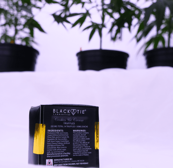 Black Tie- Cookies and Cream- Truffles- 200mg