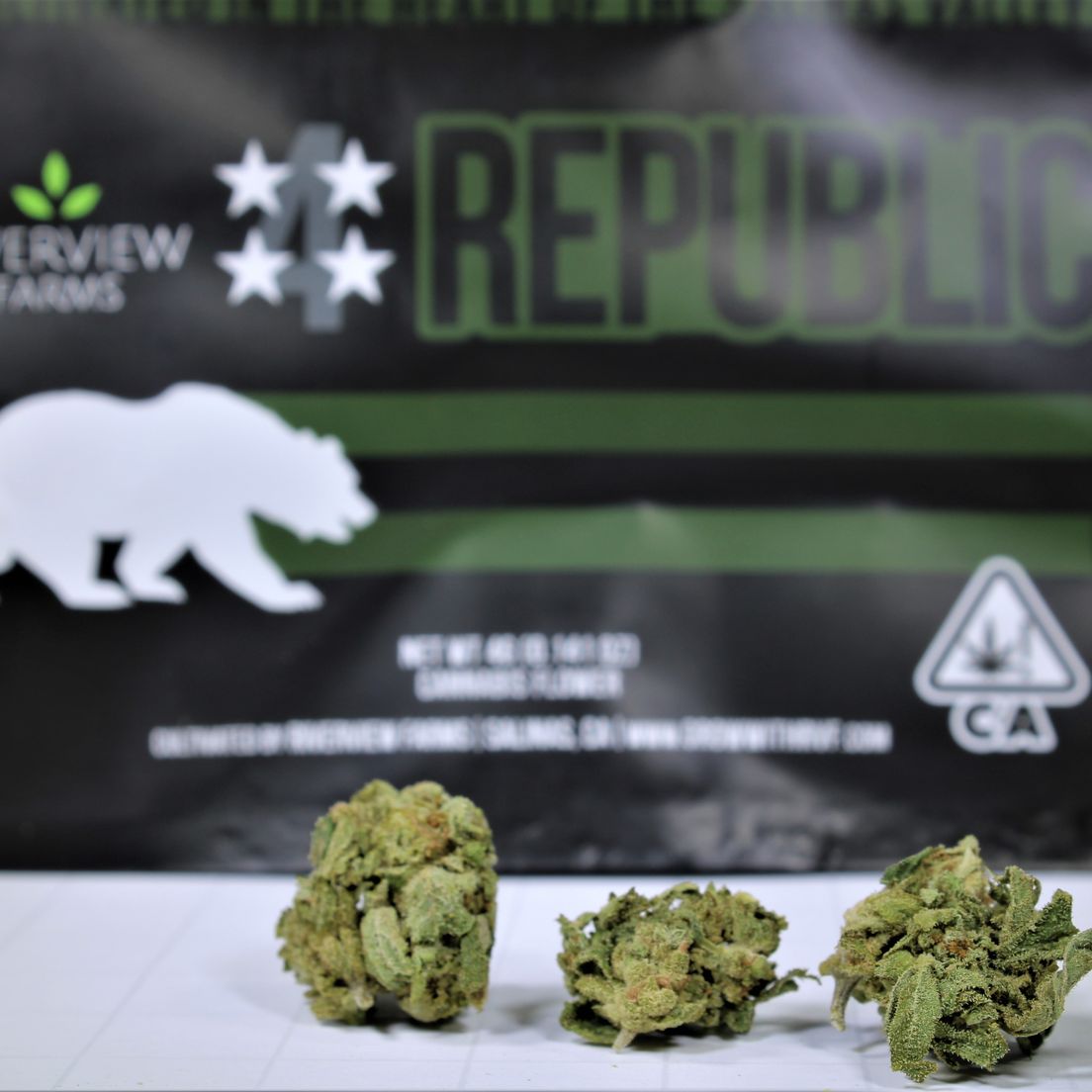 Lemon Tree - 4g (18.79% THC) 4 Republic