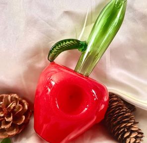 7" Apple Hand Pipe $20