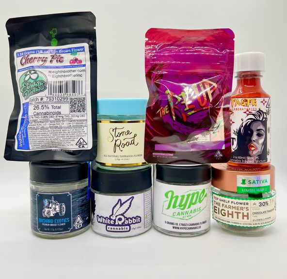 *Deal! $100 for (4) 1/8 Mix n' Match ($45 - $50 Strains Only) + 50mg Edible