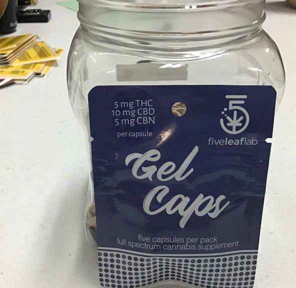 5 Leaf Gel Cap 5 THC: 10 CBD: 5 CBN 5 pack