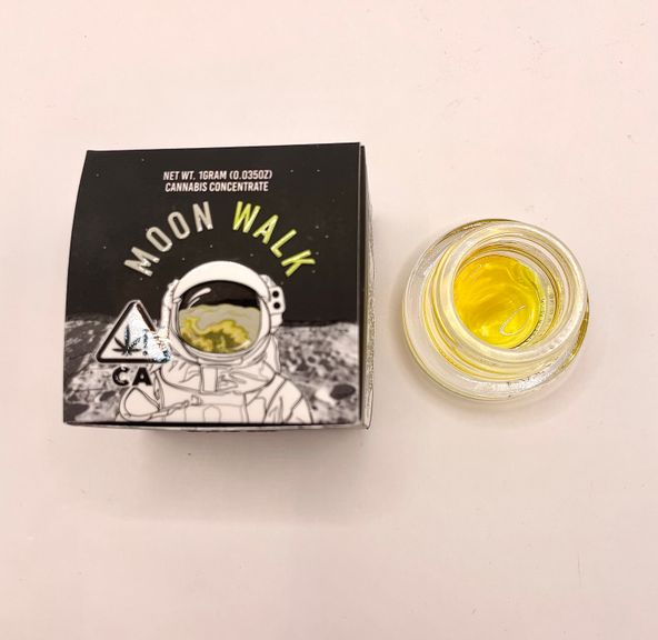 *BLOWOUT DEAL! $25 1g Strawberry Milkshake (Hybrid) Moon Juice Distillate - Moonwalk