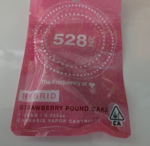 528 Strawberry pound cake hybrid 1g Cartrisge ( preorder $ 25)