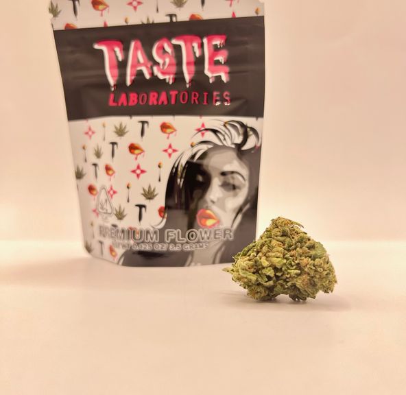*BLOWOUT DEAL! $25 1/8 Obama Runtz (26.71%/Hybrid - Indica Dominant) - Taste