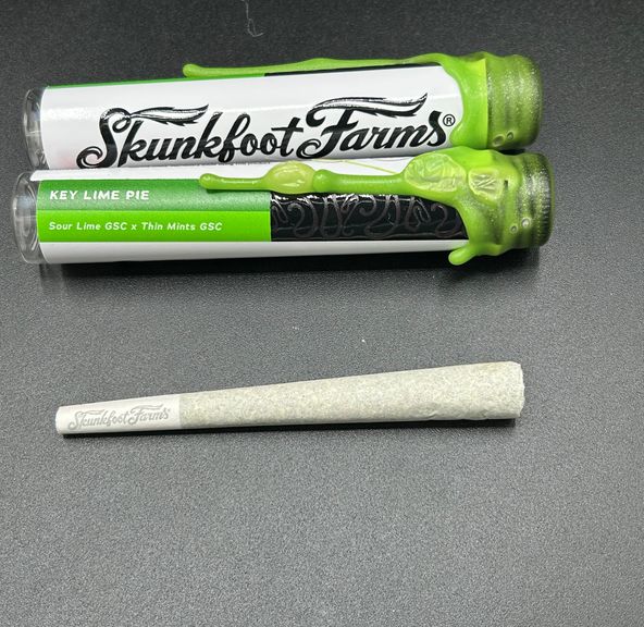 Key Lime Pie - Skunkfoot Farms Premium Living Soil Top Shelf 1g Pre Roll