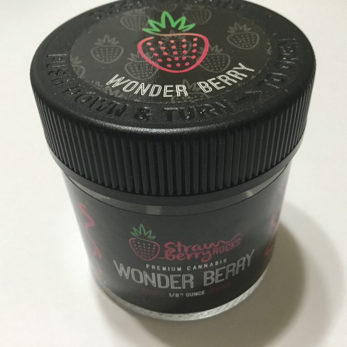 Wonder Berry Jar 8th (Strawberry Rocks)
