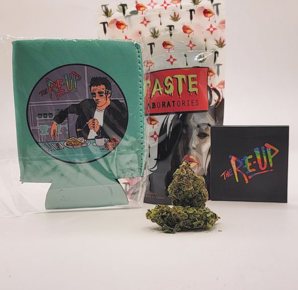 *Deal! $75 1/2 oz. Stardust OG (31.8%/Indica) - Taste + Matches
