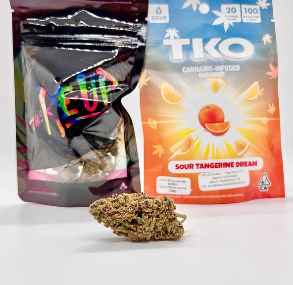 *Deal! $75 1/2 oz. 3 Some (31.9%/Indica) - The Re-Up + 100mg Edible
