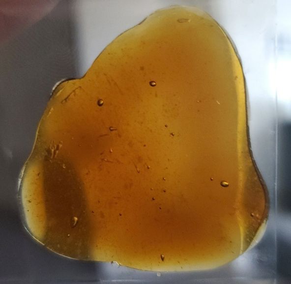 1. Cobra Extracts 1g THC Shatter - Quality 4.5/10 - Lava Cake (H)