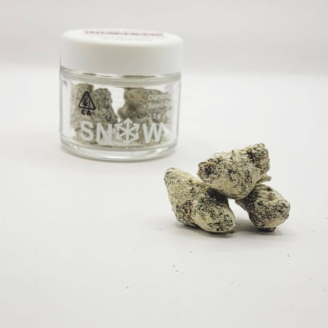 1/8 Cherry Chocolate Gelato (51.93%/Hybrid) Diamond Infused Flower - Snow