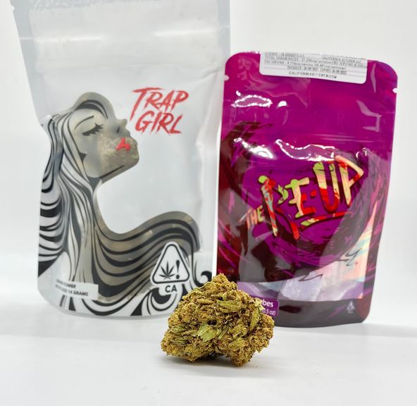 *Deal! $55 1/2 oz. Afgan x Cheese (24.64%/Hybrid-Indica Dom.) - Trap Girl + 50mg Edible *Disclaimer*