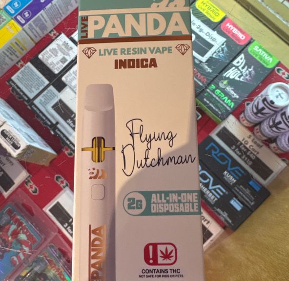 Flying Dutchman Live Panda 2g Disposable