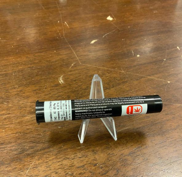 Strawberry Sherbert Giggle Stick Vapen Preroll 1g