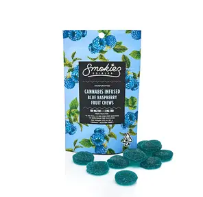Smokiez Fruit Chews Sweet Blue Raspberry 100mg