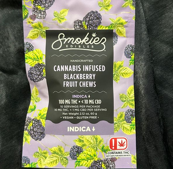 Blackberry (100 mg) by Smokiez